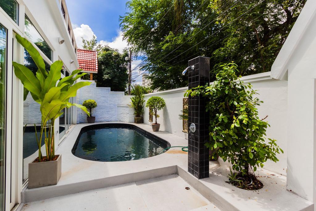 Jomtien Palace Pool Villa By Pattaya Sunny Rentals Ban Nong Tabaek Exterior photo