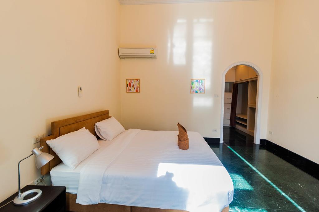 Jomtien Palace Pool Villa By Pattaya Sunny Rentals Ban Nong Tabaek Exterior photo